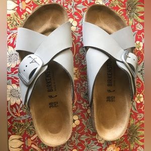 BIRKENSTOCKS SIZE 38 (7.5-8) - Sienna Big Buckle - Grey Dove colour - NEVER WORN